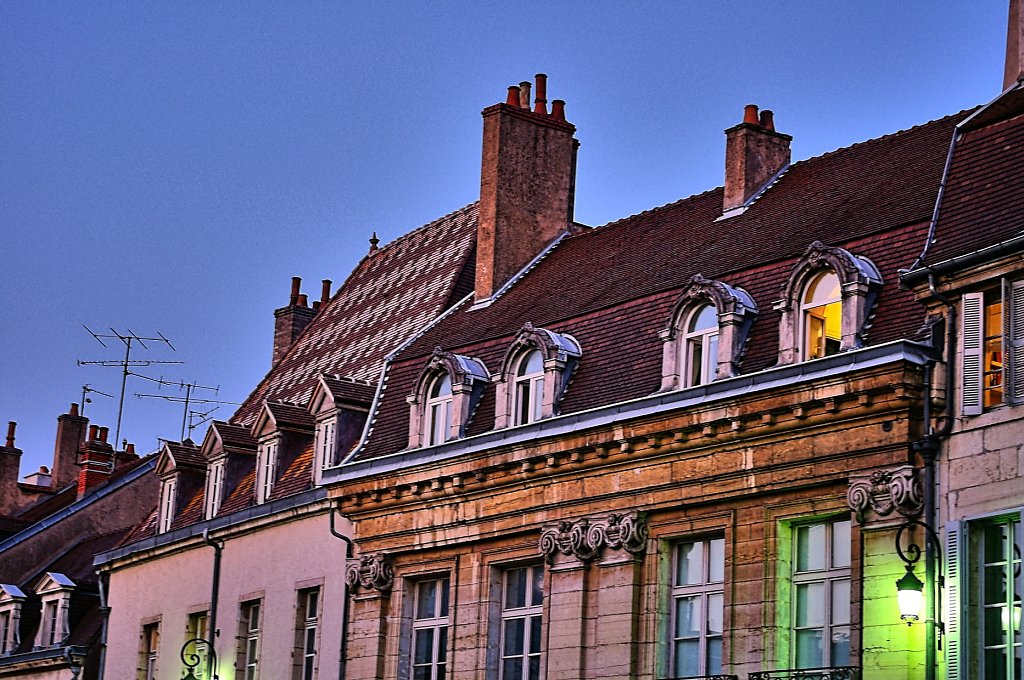 Dämmerung in der Altstadt von Dijon